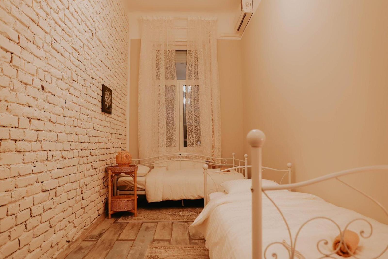 Rooms For Rent In Centre Budapest Bagian luar foto