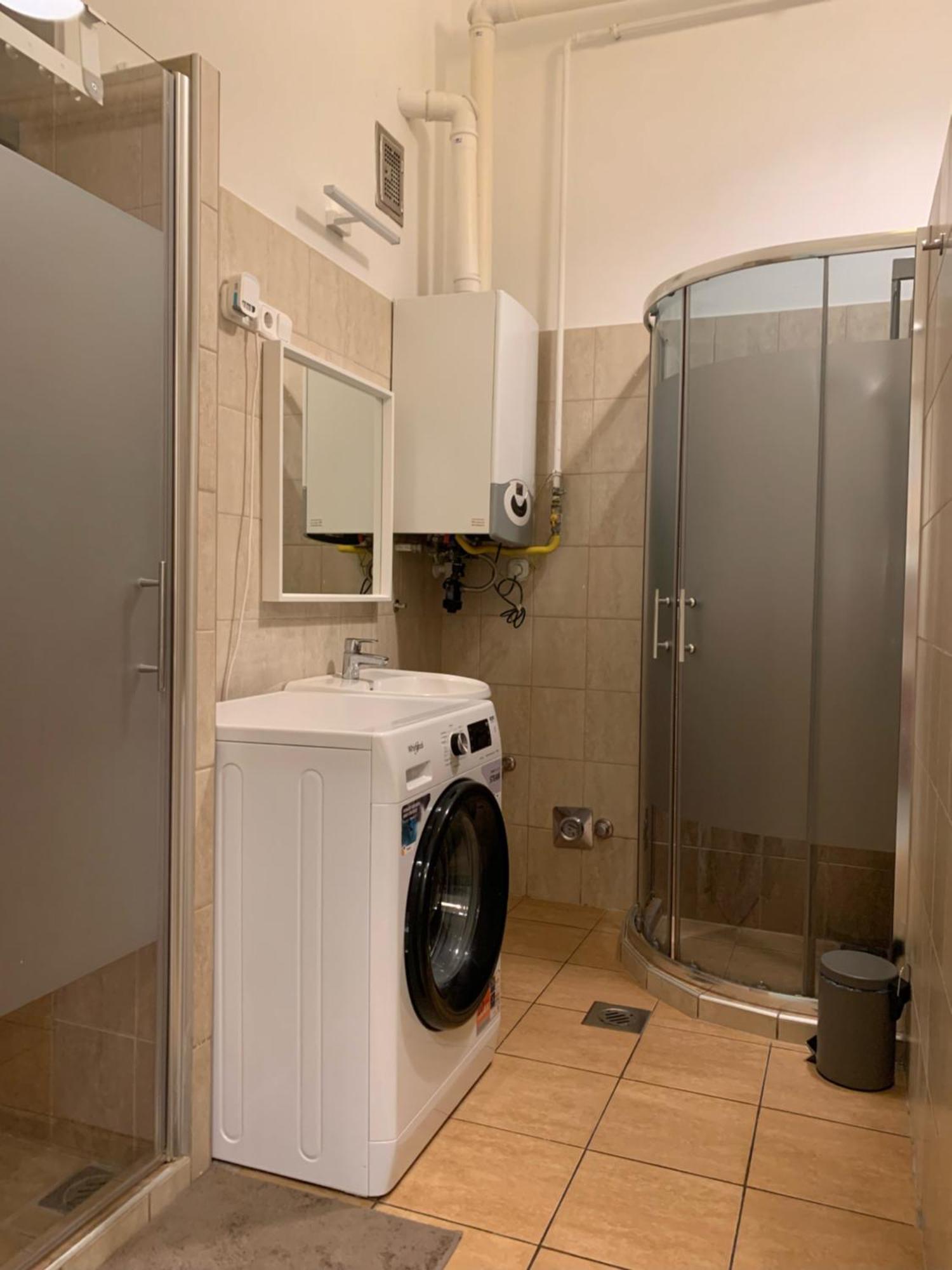 Rooms For Rent In Centre Budapest Bagian luar foto