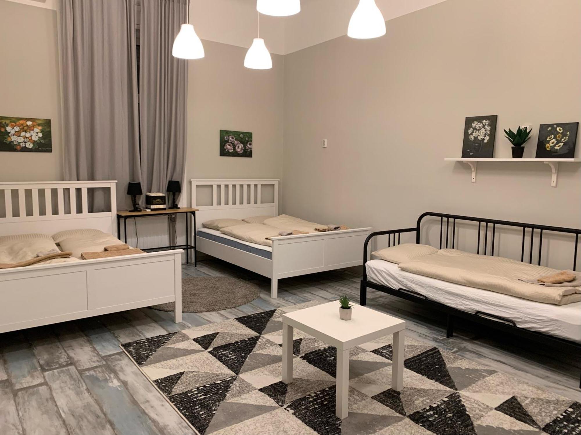 Rooms For Rent In Centre Budapest Bagian luar foto