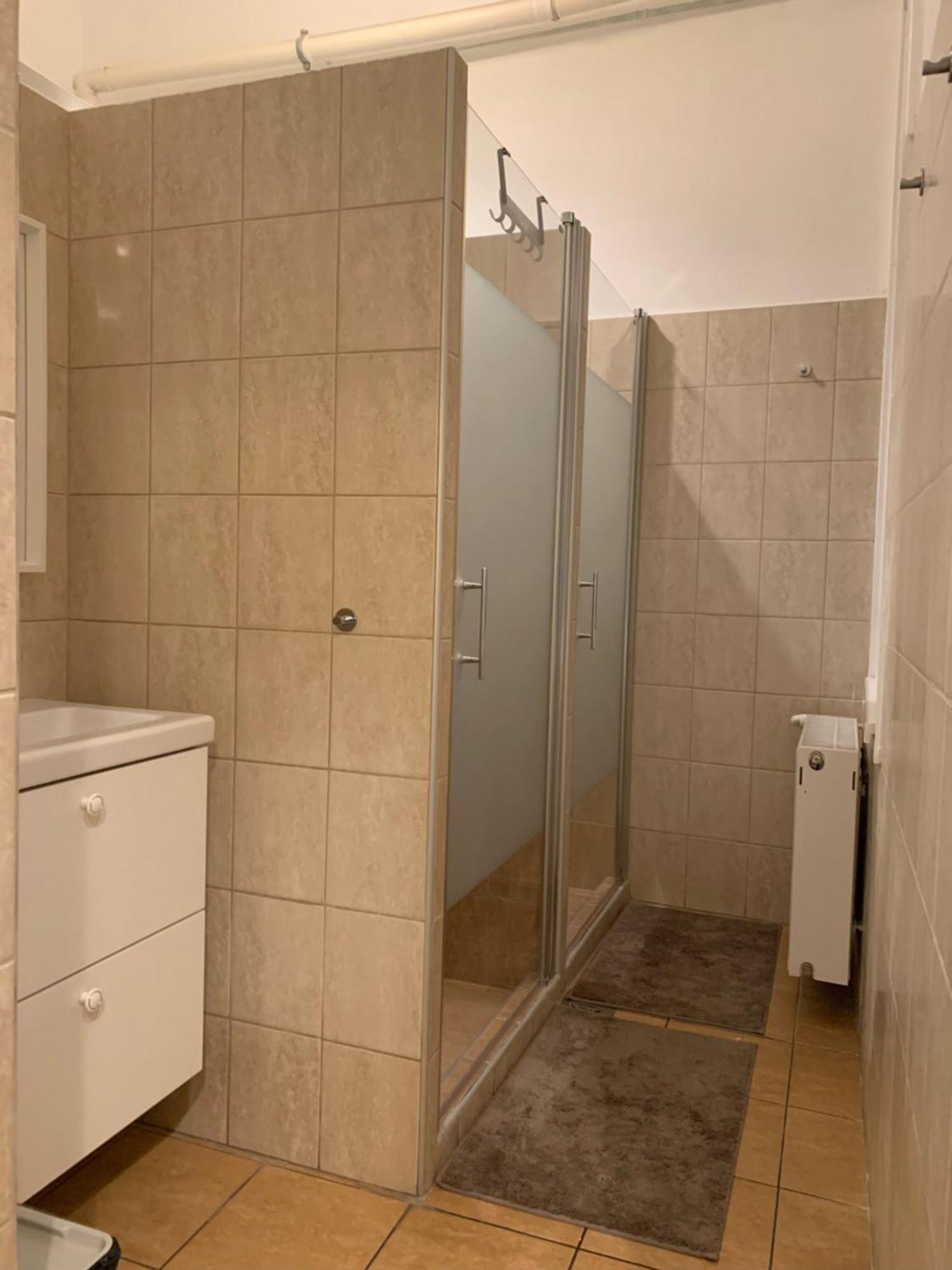 Rooms For Rent In Centre Budapest Bagian luar foto
