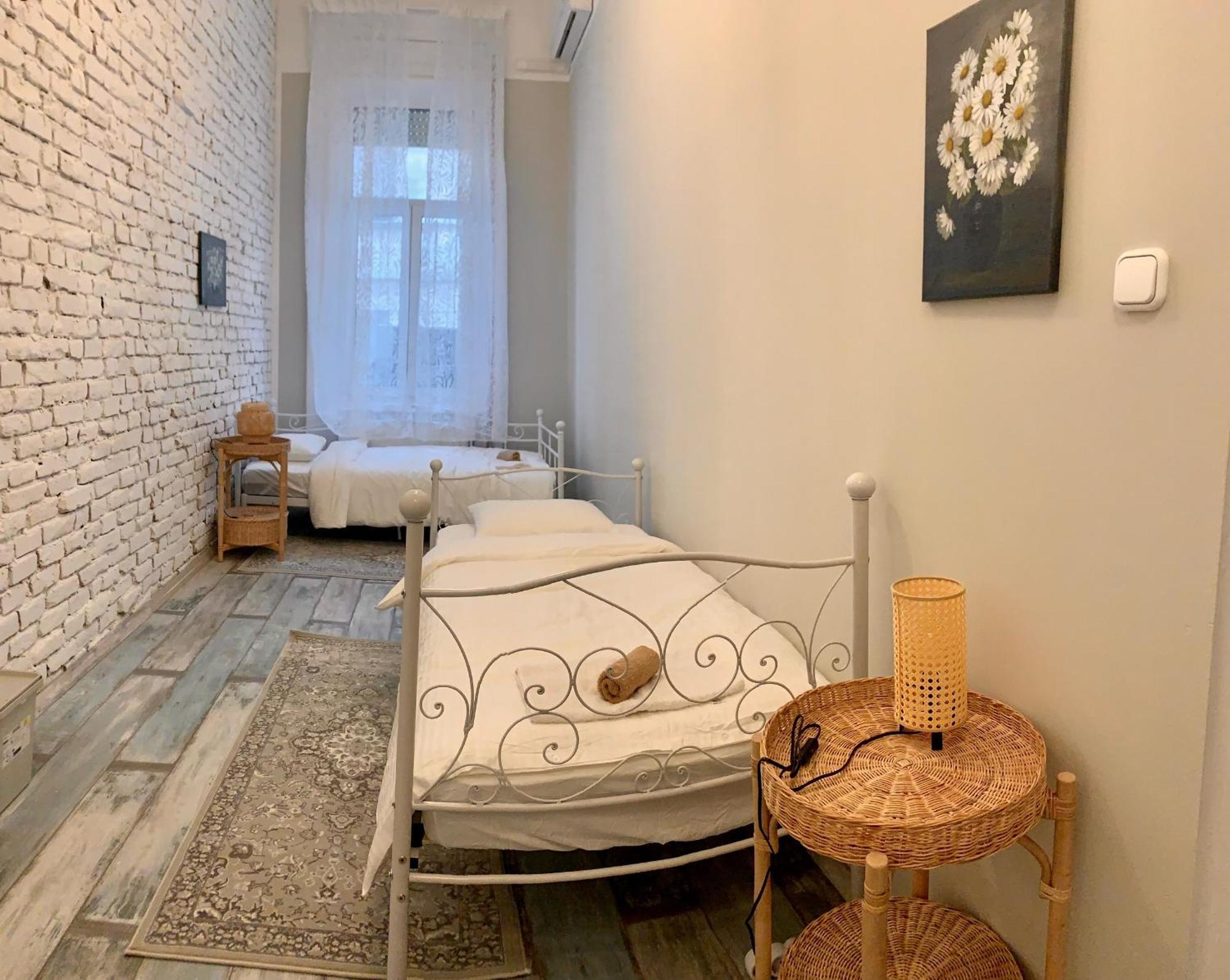 Rooms For Rent In Centre Budapest Bagian luar foto